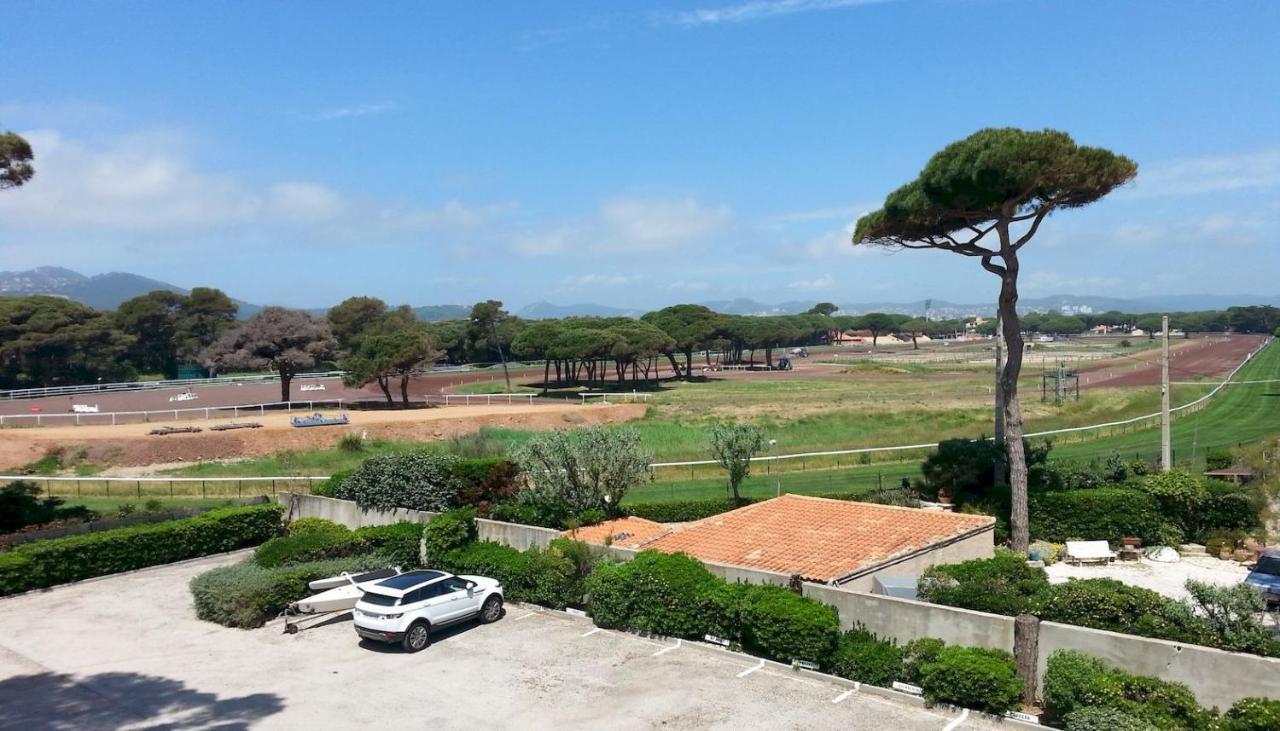 Studio Residence Bona, Vue Hippodrome Et Mer, Clim Ιέρ Εξωτερικό φωτογραφία